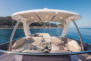 Absolute Yachts - Navetta 52