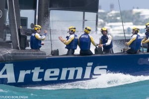 Nathan Outteridge, Team Artemis, vs Dean Barker Team, Softbank Japan