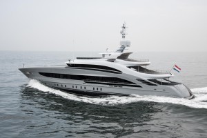 Omaha by Heesen Yachts. Ph. Tom van Oossanen