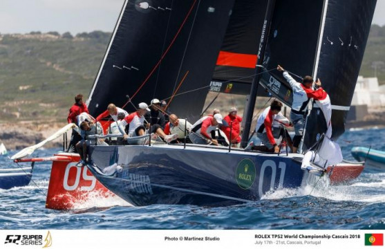 Azzurra holds on to 2nd place at the Rolex TP52 World Championship