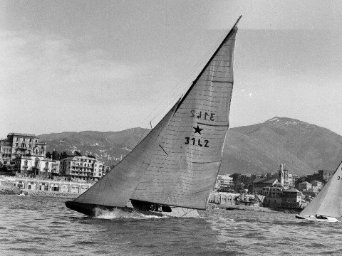 Da oggi, sul sito www.yachtclubitaliano.it, uno spazio digitale permanente per l'accesso a collezioni di materiale digitale
