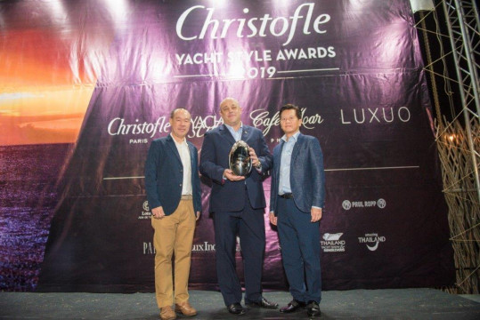 Azimut Grande 25 Metri - Best Motor Yacht in Asia (25-30m) v1