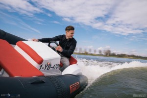 Pirelli_Jet_Tender_J33