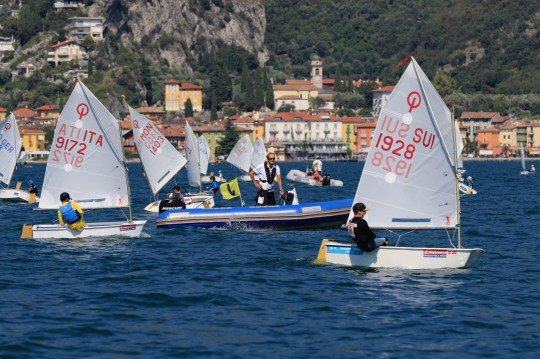 Ad Arco ancora regate Optimist sebbene con vento leggero