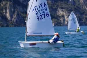 Ad Arco ancora regate Optimist sebbene con vento leggero