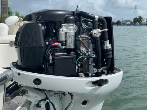 Suzuki Micro-Plastic collector: mentre navighi… pulisci