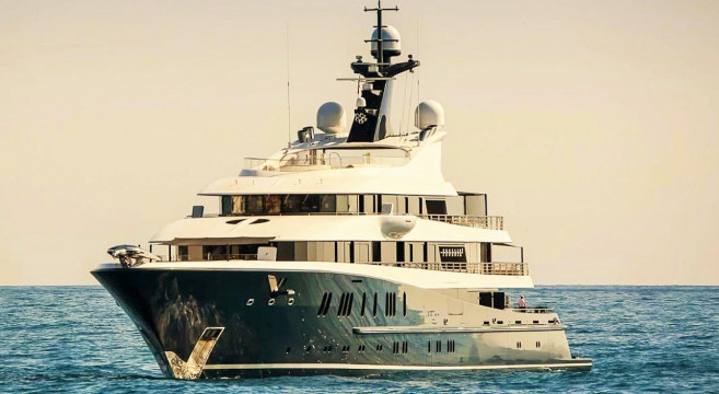 Il maxiyacht Phoenix 2 - Artemare Club