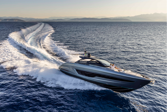 Presented at the Cannes Yachting Festival, new Riva 68’ Diable