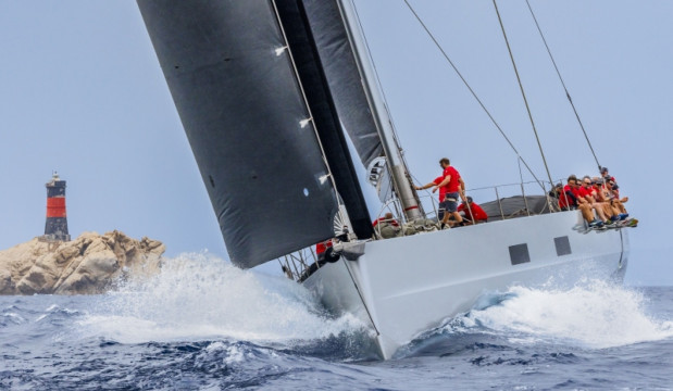 Vittoria di giornata per il 107' Ribelle, Giorgio Armani Superyacht Regatta 2022.
Foto credit: YCCS/Studio Borlenghi