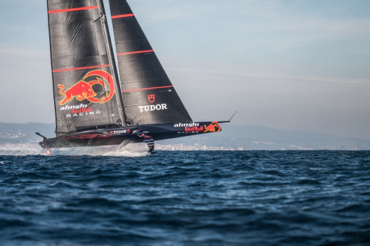Alex Carabi / America's Cup