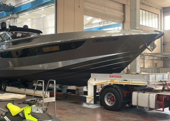 Rizzardi GR Sessantatre new-look custom ai saloni di Cannes e Genova