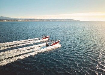 Sea Ray launches all-new SPX 210 and SPX 210 Outboard