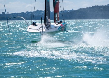 ETNZ Women & Youth sailors begin on water AC40 training