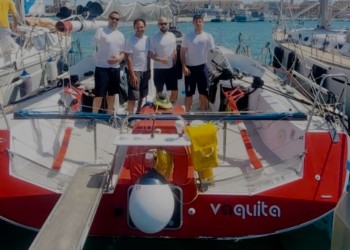 Alessio Bernabò alla 151 Miglia con un equipaggio parasailing