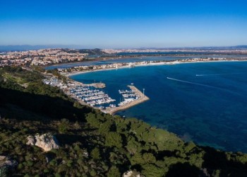 A Cagliari il Nacra 17, 49er and FX World Championship 2025