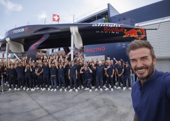 Tudor apre una boutique a Barcellona alla presenza di David Beckham