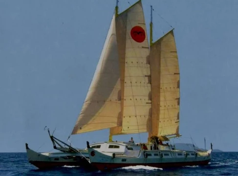 Un catamarano progettato da James Wharram