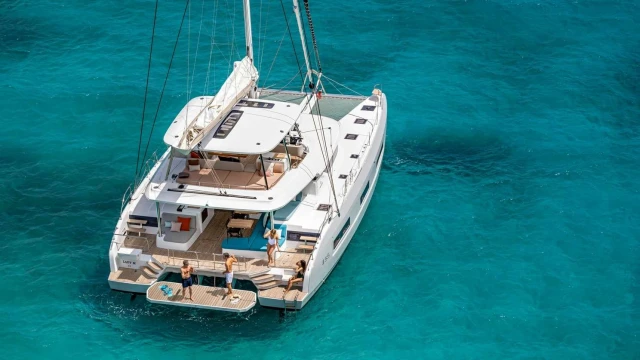 Lagoon 55