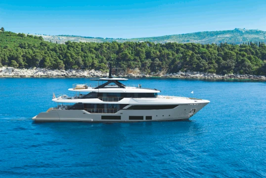 Spearheading AV and connectivity aboard Custom Line Navetta 38 TELLI