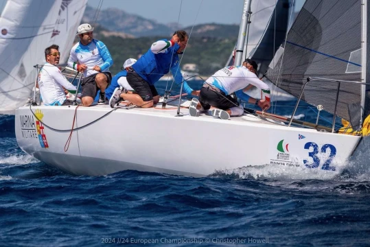 Il J24 La Superba firma a Livorno la seconda tappa del Circuito Nazionale 2025