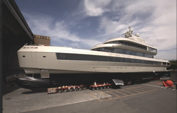 The Italian Sea Group: launch of the megayacht Admiral Armani 72m