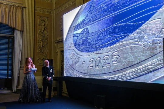 Presentati la moneta e il francobollo celebrativi del 160° anniversario delle Capitanerie di porto