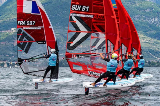 Penultimate day of the iQFOiL Youth & Junior International Games: Sprint Slalom takes center stage in Torbole
