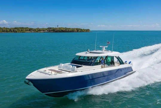 Tiara 56 LS