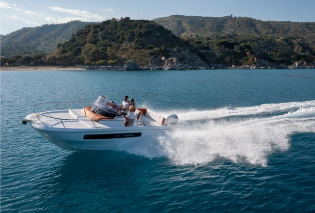 Capoforte CX240 Summer Edition
radiant white elegance with a Mediterranean soul