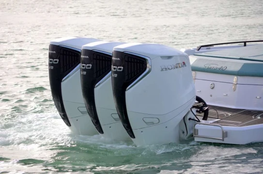 A triple installation of the new Honda BF300 V8 outboard