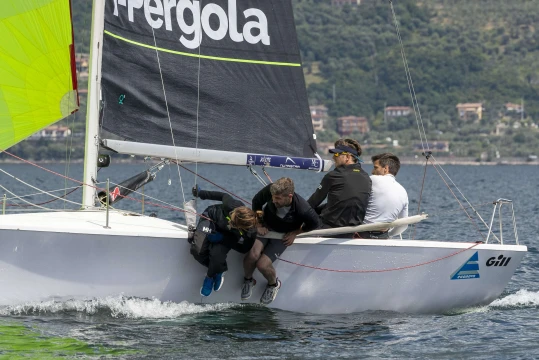 Tattica e precisione sul Garda: la Turbocup a Gargnano