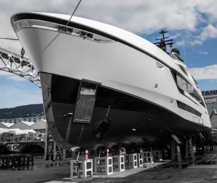 Tankoa Yachts vara il secondo T55 Sportiva M/Y Loewe