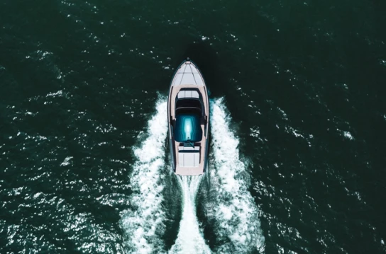 Bellini Yacht presenta il nuovo Astor 36 by Daniel Arsham