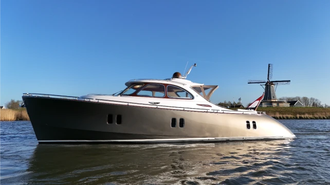 Zeelander refit brings the glamour back to a supermodel's yacht