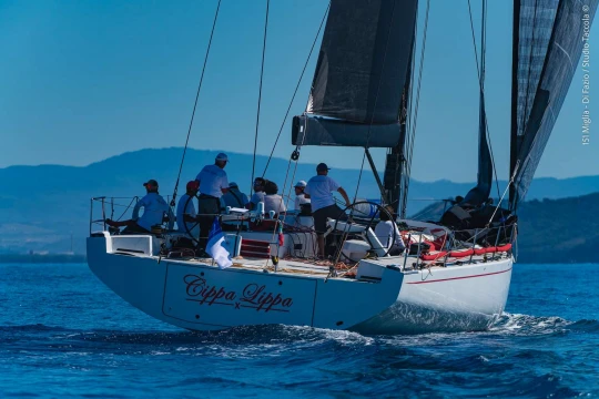 Maxi victory for local heroes in 151 Miglia-Trofeo Cetilar