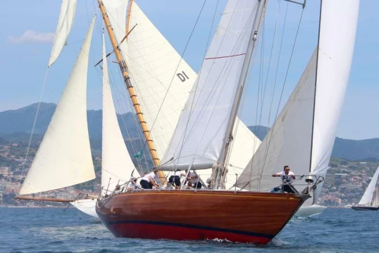 Sanremo e le vele d’epoca, tutti i vincitori delle Grandi Regate Internazionali 2025