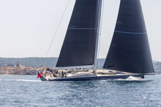 For Sir Lindsay Owen-Jones, Loro Piana Giraglia will be the first regatta on home waters for his brand new 100ft Verdier-designed Magic Carpet E