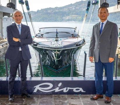 Ferretti Group ha varato a Sarnico il centesimo Rivamare 38