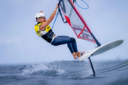 iQFOiL International Games, day 3: full power foiling shakes up the leaderboard