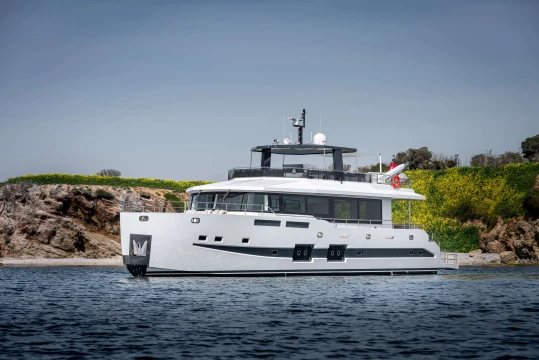 SES Yachts announces the hand over of the 26 m Motor Yacht Dark Sky