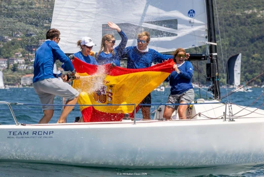 J/70, Yupi è il primo Campione del Mondo Mixed Plus