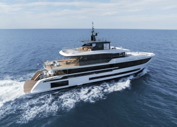 Varata la quarta unità della serie dislocante Mangusta Oceano 39