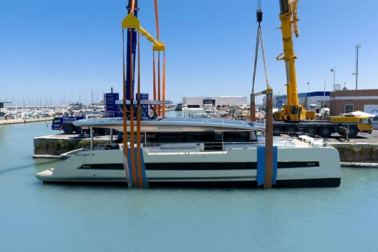 Silent Yachts vara SY80: catamarano solar-electric di 24 metri, debutterà a Cannes
