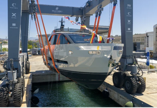 Extra X90 Fast M/Y Iva cerimonia di varo