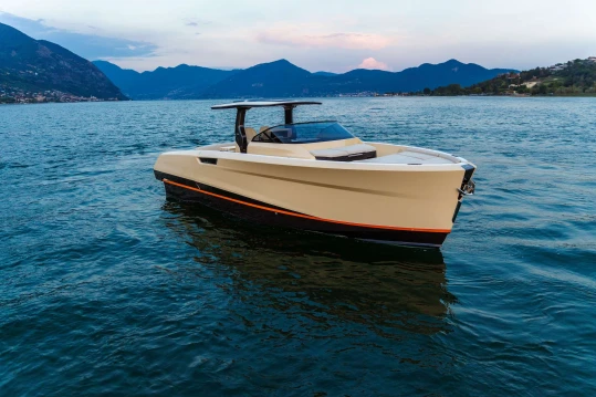 Bellini Yacht espande la propria rete di dealer in Grecia