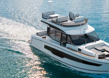 Sail into the Future: 2026 Merry Fisher 1095 Series 2 – Flybridge & Coupe
