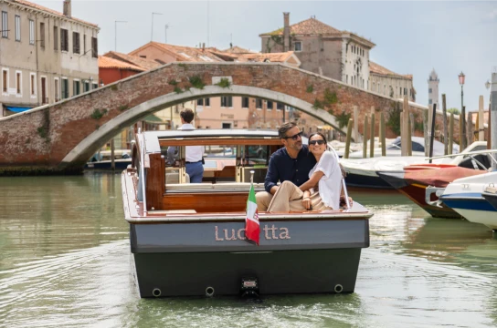 Nauta reinterprets venetian tradition with first native electric water taxi Lucietta
