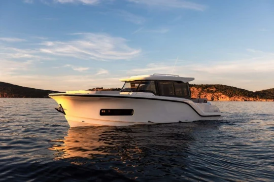 Wayfinder 38 - Cabin version