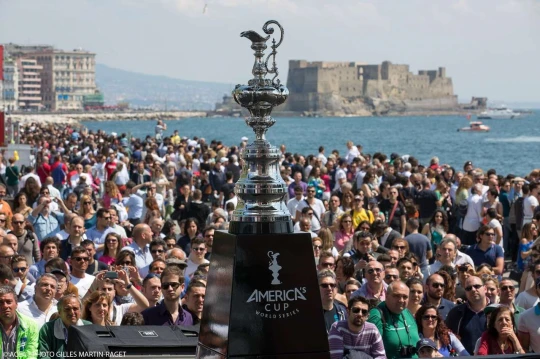 The “Auld Mug” in front of a crowd of “tifosi” – local and international fans flocked to Naples to watch the ACWS in 2013. Photo: © Gilles Martin-Raget.