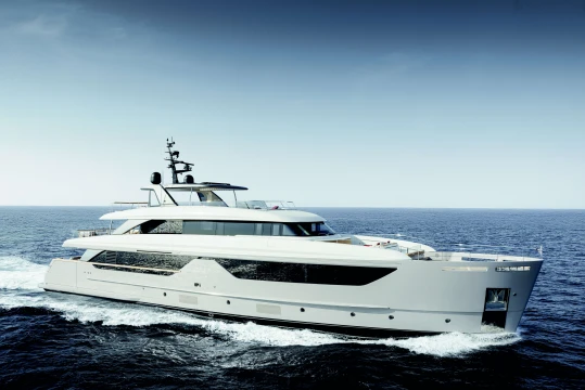 Sanlorenzo protagonista al Cannes Yachting Festival con tre debutti mondiali
